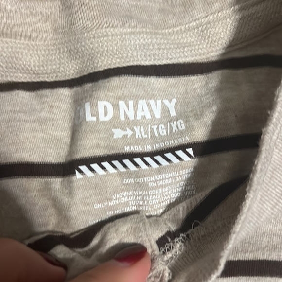 Old Navy XL button Henley, tan and brown striped - Picture 2 of 2